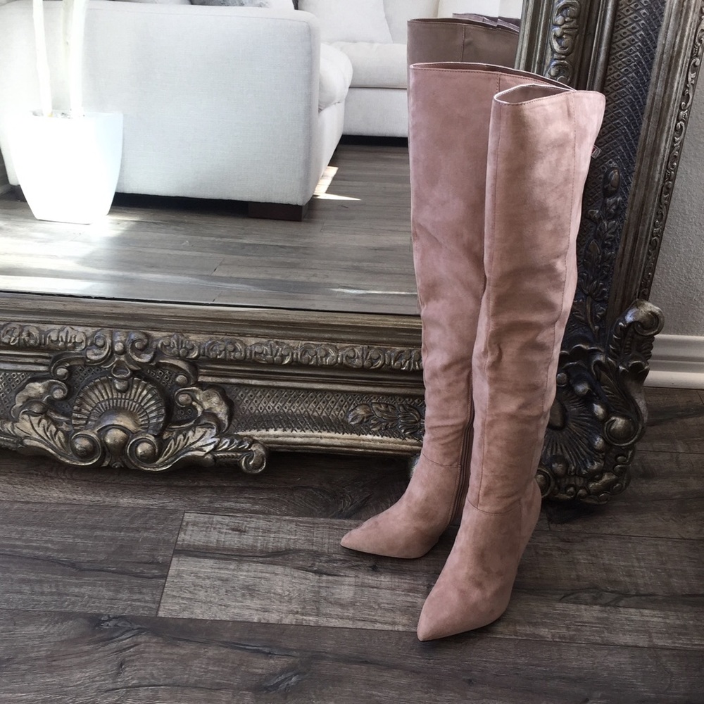 🆕Nude Faye Suede Boots